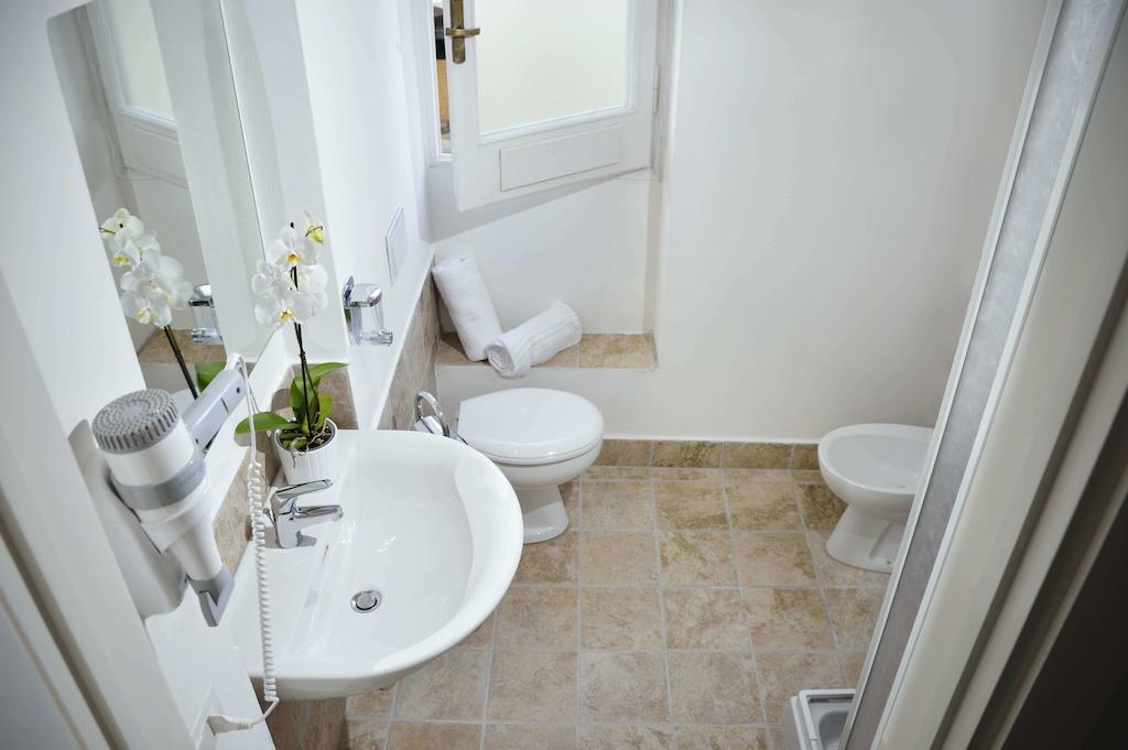 B&B Relais Inn Lucca Værelse billede